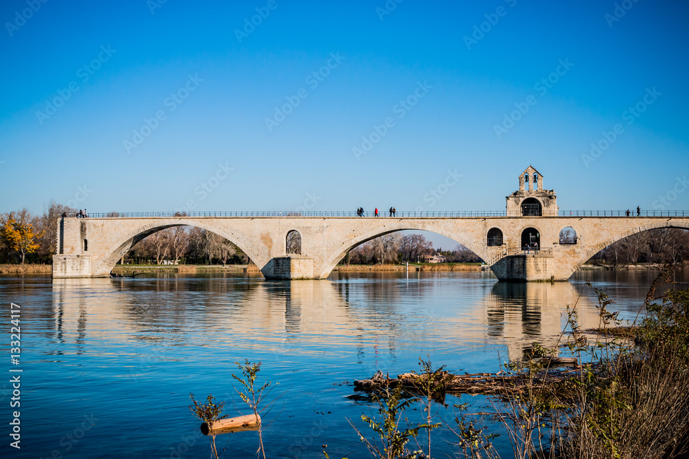 Le Pont d'Avignon, on y danse !