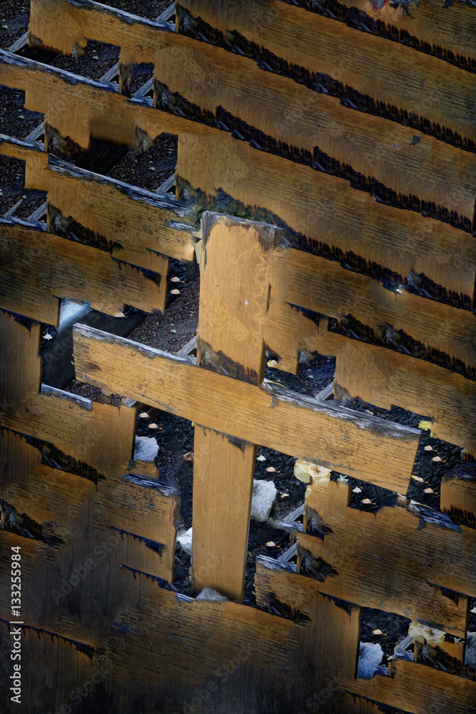 grabkreuz, fotografisch verfremdet grabkreuz, fotografisch verfremdet