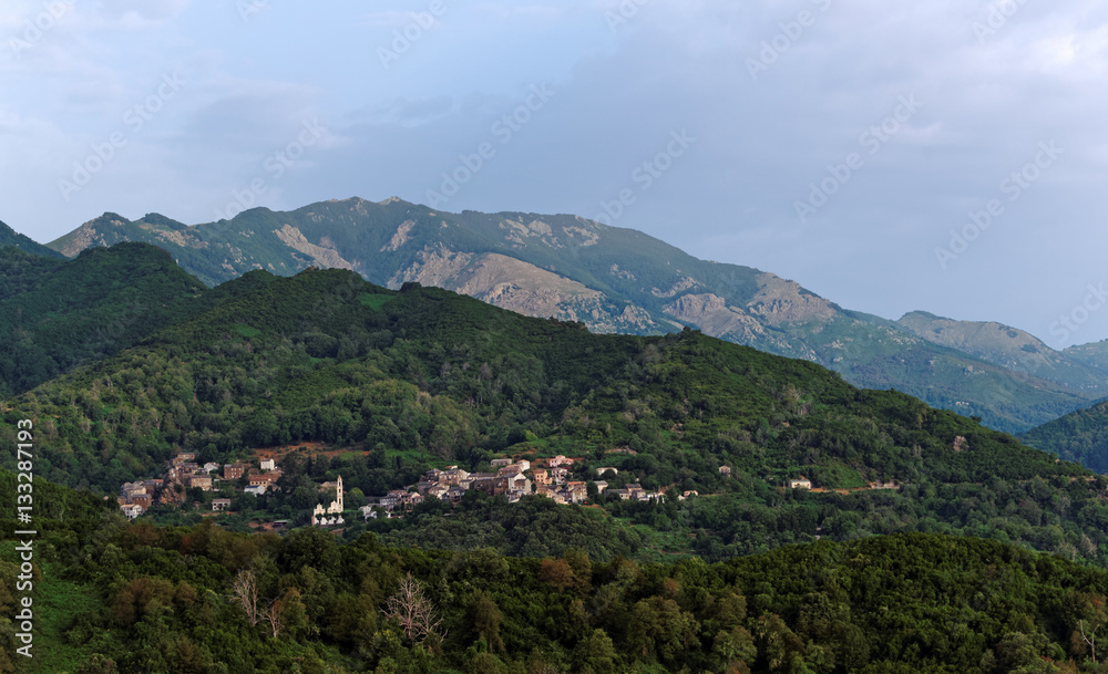 Village de haute Corse en Castagniccia 