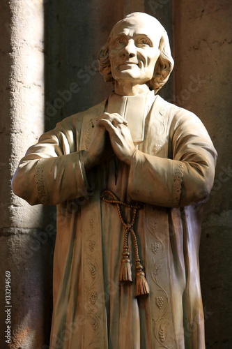 Curé d'Ars. Jean-Marie Baptiste Vianney. Eglise Saint-Georges de Lyon. / Curé of Ars. Jean-Marie Baptiste Vianney. St. George's Church of Lyon.