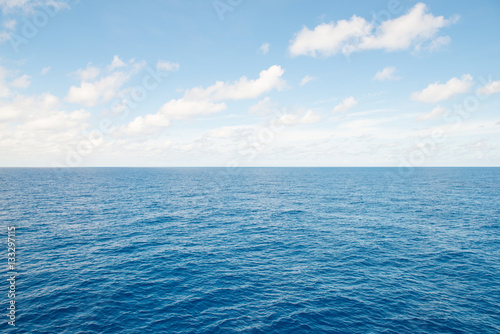 Fototapeta Naklejka Na Ścianę i Meble -  blue sea
