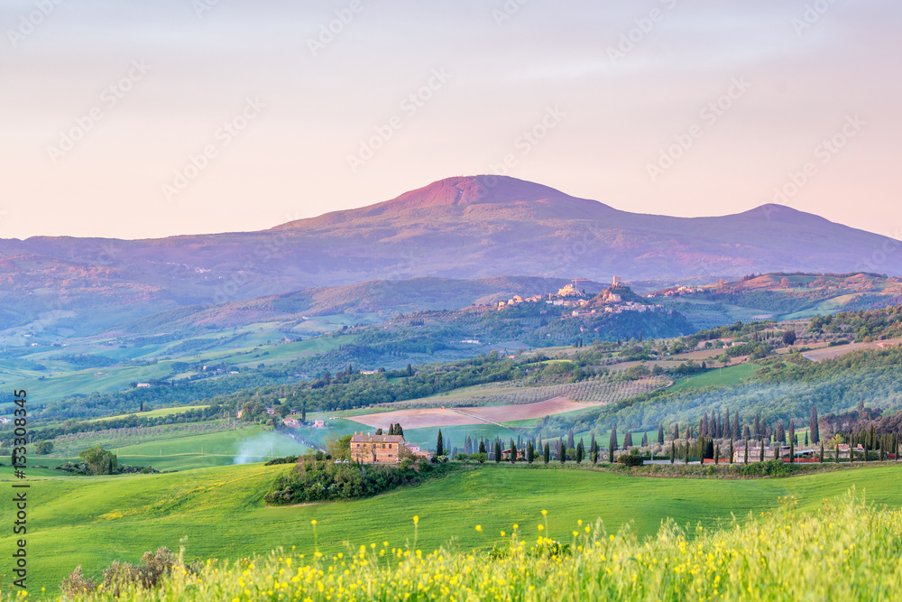 Fototapeta premium Tuscany landscape view at sunrise