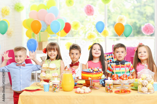 Children's funny birthday p...