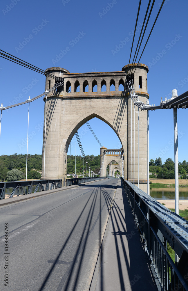 Fototapeta premium Brücke bei Langeais, Frankreich