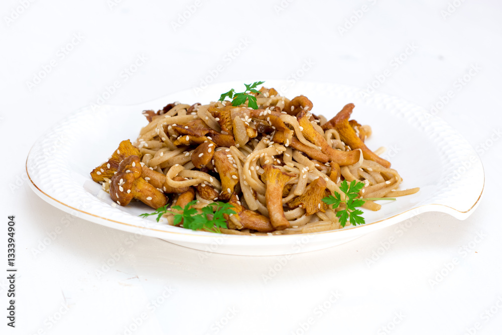 noodle with mushrooms and parsley leaves