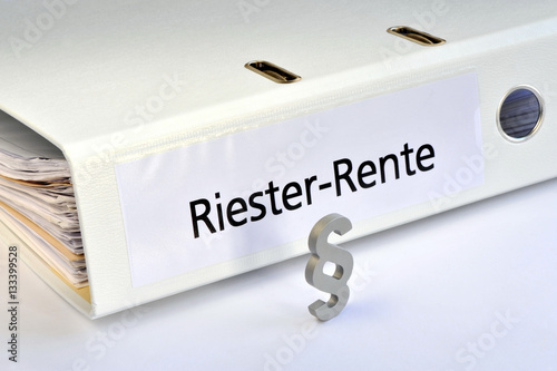 Riester-Rente, Paragraf, Rente, Altersvorsorge, Riestervertrag, Rentner, Alterssicherung, Altersrente, Ordner, symbolisch, Recht, Gesetz, Riestersparen, Steuerrecht, Sparplan, Wohnriester photo