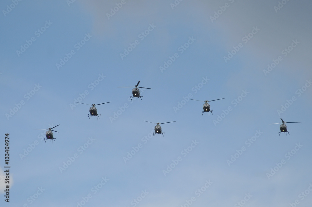 helikoptery wojskowe - obrazy, fototapety, plakaty 