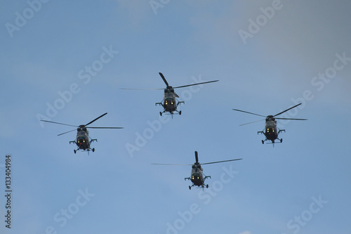 Fototapeta Naklejka Na Ścianę i Meble -  helikoptery wojskowe