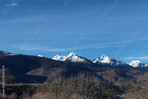 Montagnes du Donezan dans les Pyrénées © arenysam