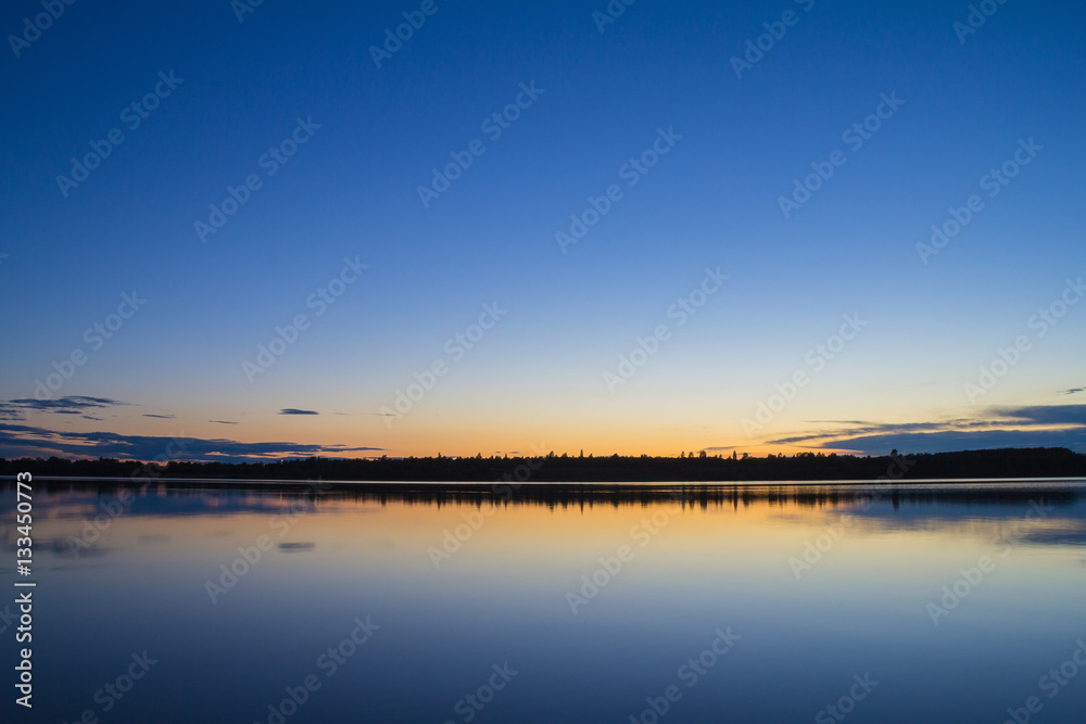 blaue Stunde am See