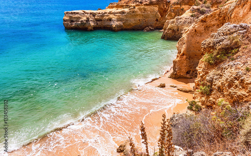 Crique de la  "Praia Sao Rafael", région d'Algarve, Portugal