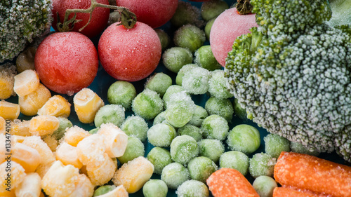 frozen vegetables: broccoli, cherry tomatoes, corn, pea, carrot
