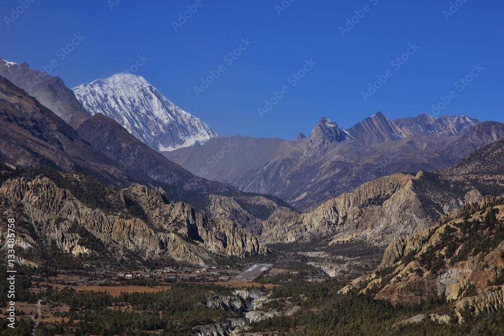 Airstripe in the Manang valley