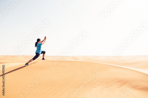 Canvas Print Yoga In The Desert