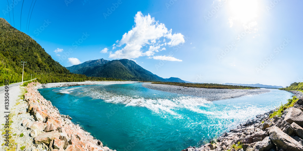 Naklejka premium The Bend