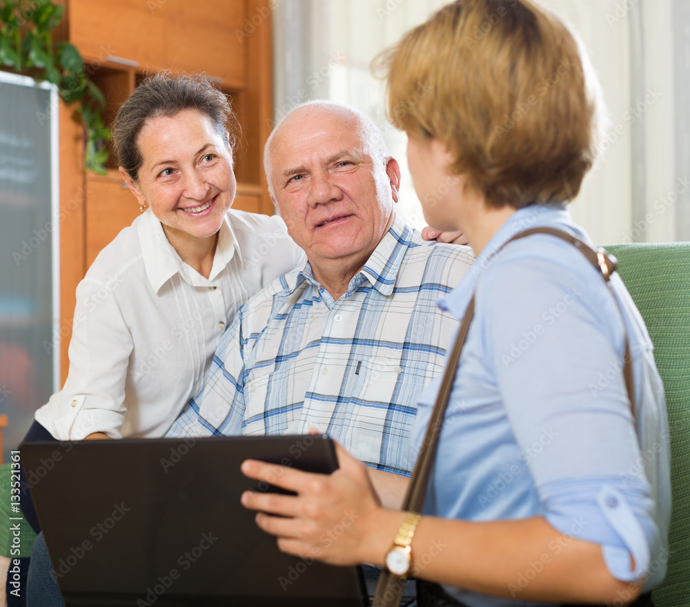 Fototapeta premium couple filling questionnaire for employee
