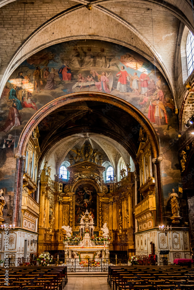 Obraz premium Collégiale Notre-Dame-des-Anges à L'Isle-sur-la-Sorgue