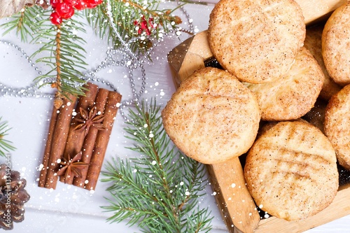 cookies with cinnamon and sugar