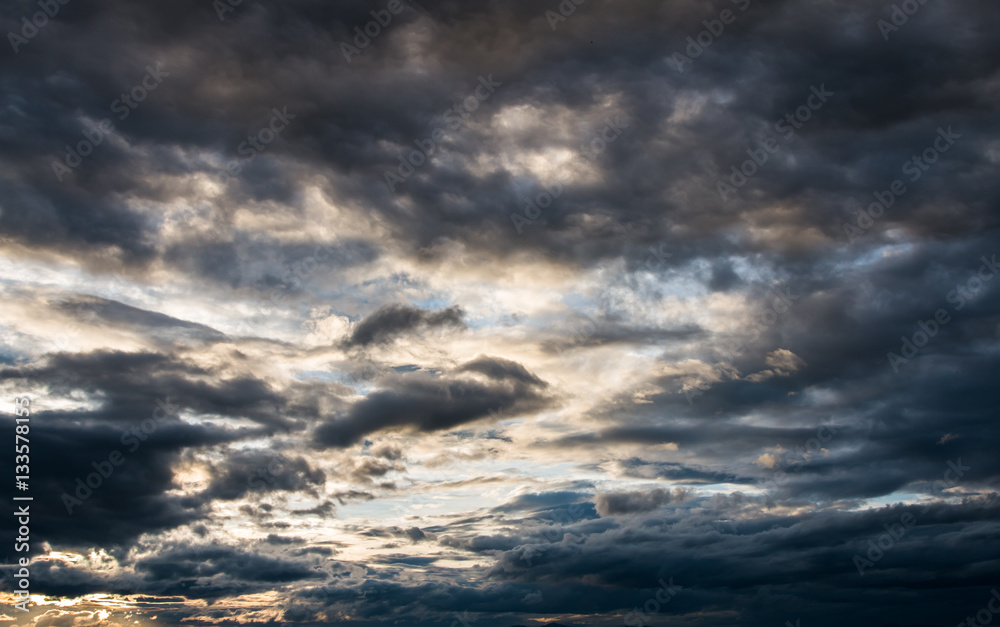 Fototapeta premium colorful dramatic sky with cloud at sunset