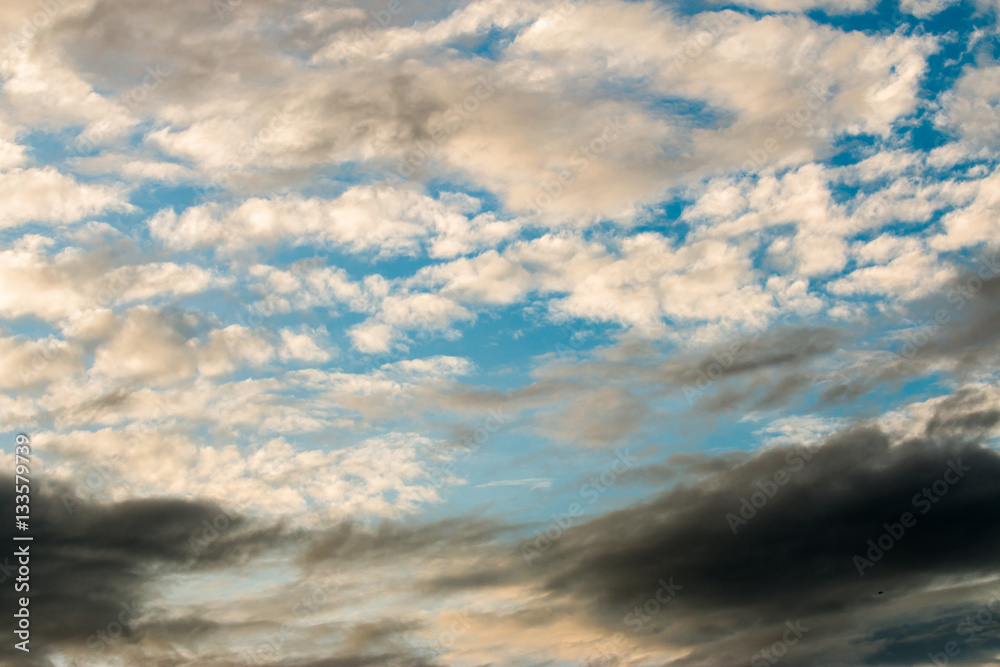 Fototapeta premium colorful dramatic sky with cloud at sunset