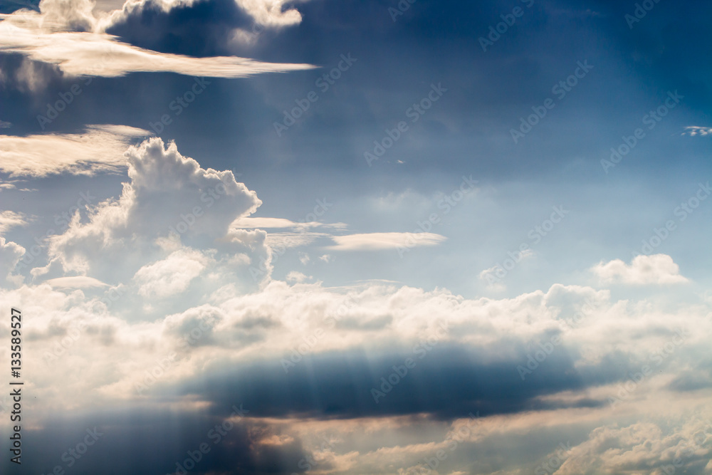 Obraz premium colorful dramatic sky with cloud at sunset