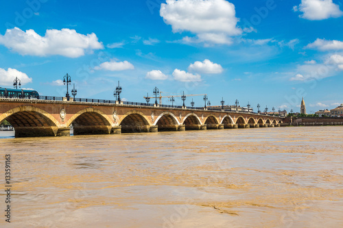 Old stony bridge in Bordeaux © Sergii Figurnyi