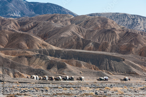 Tableau sur toile Death Valley 49ers Wagon Train, CA