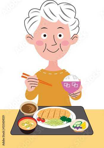 おばぁちゃんの食事風景　食事