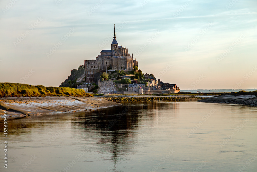 Fototapeta premium Mont-Saint-Michel
