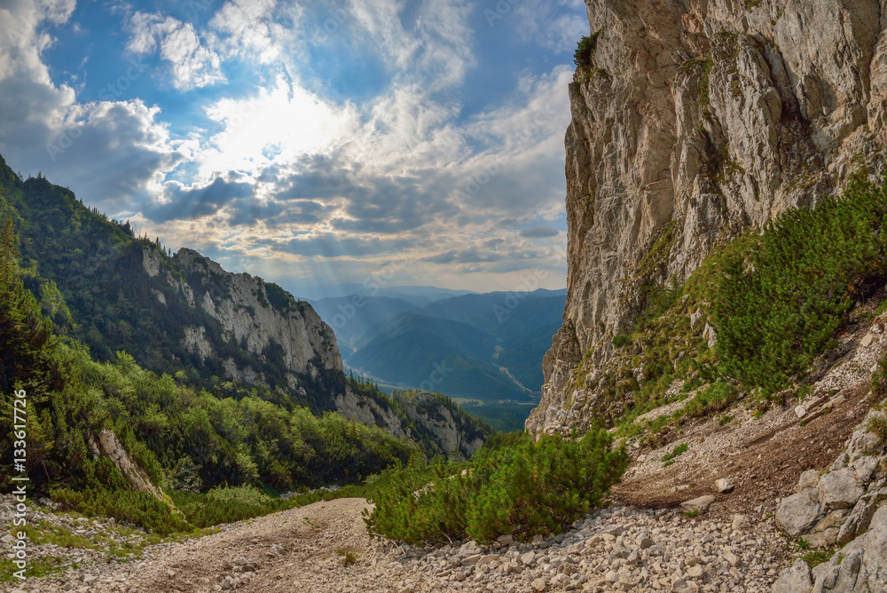 Obraz premium Piatra Craiului Mountains in Romania 