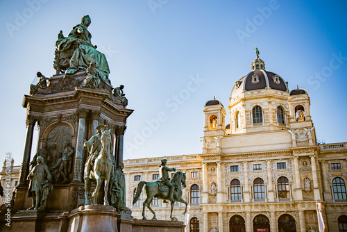 Maria-Theresien-Denkmal in Wien, Österreich photo