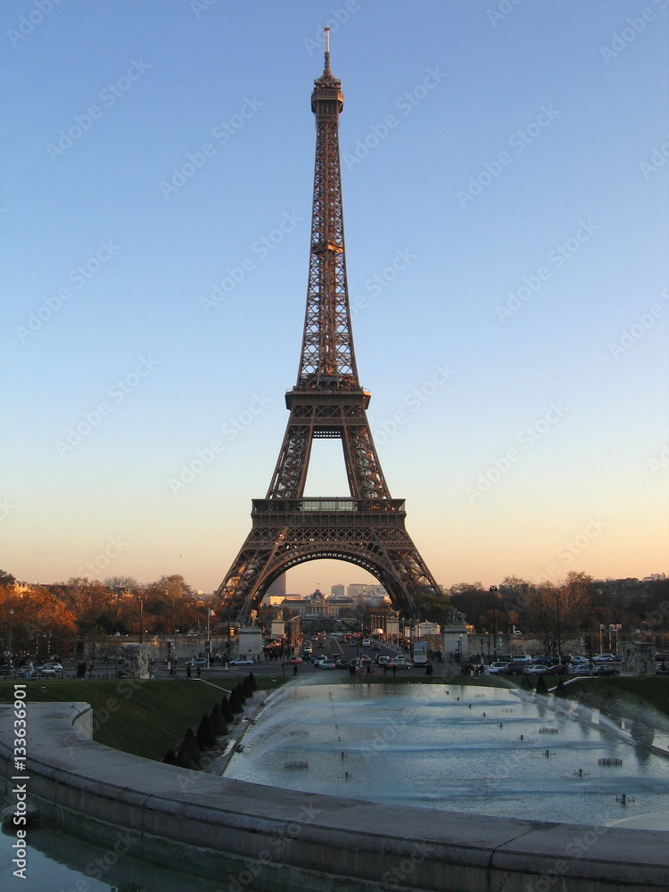 Another view of the Eiffel tower.