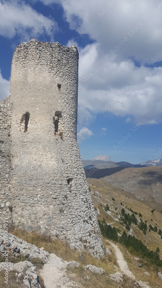 Naklejka premium rocca calascio torre