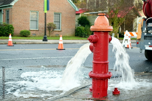 фотографія Leaking fire hydrant