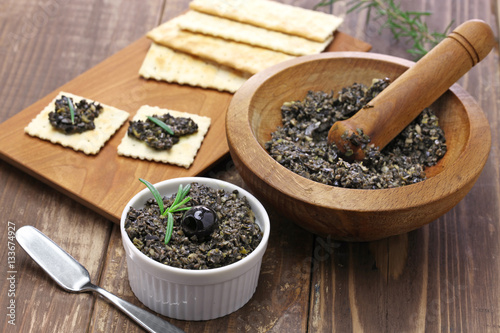 black olive tapenade with crackers