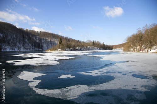 Plitvice national park in winter © Nino Pavisic