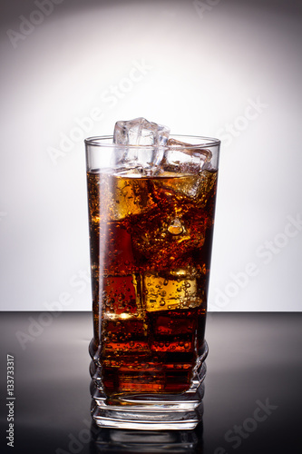 Cola with ice