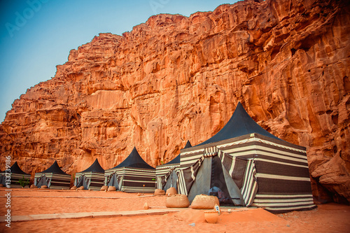 Valokuva Camping along the rocks in Petra, Wadi Rum. Jordan