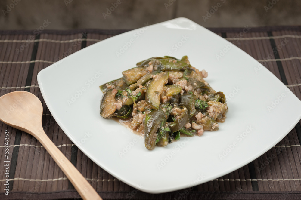 Stir-fried eggplant and Minced pork.