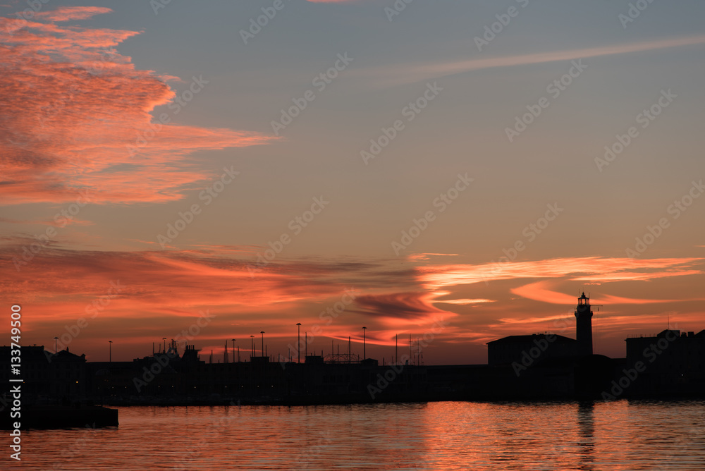 Tramonto infuocato sul golfo di Trieste Tramonto infuocato sul golfo di Trieste