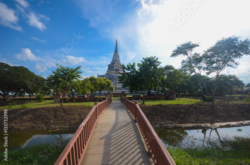 Wat Phu Khao Thong, der goldene Bergtempel in Ayutthaya, Bangkok photo