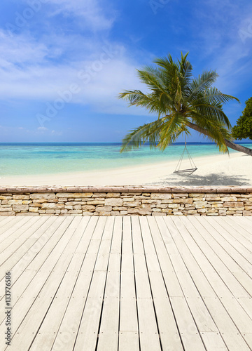 Fototapeta Naklejka Na Ścianę i Meble -  Strandterrasse auf den Malediven