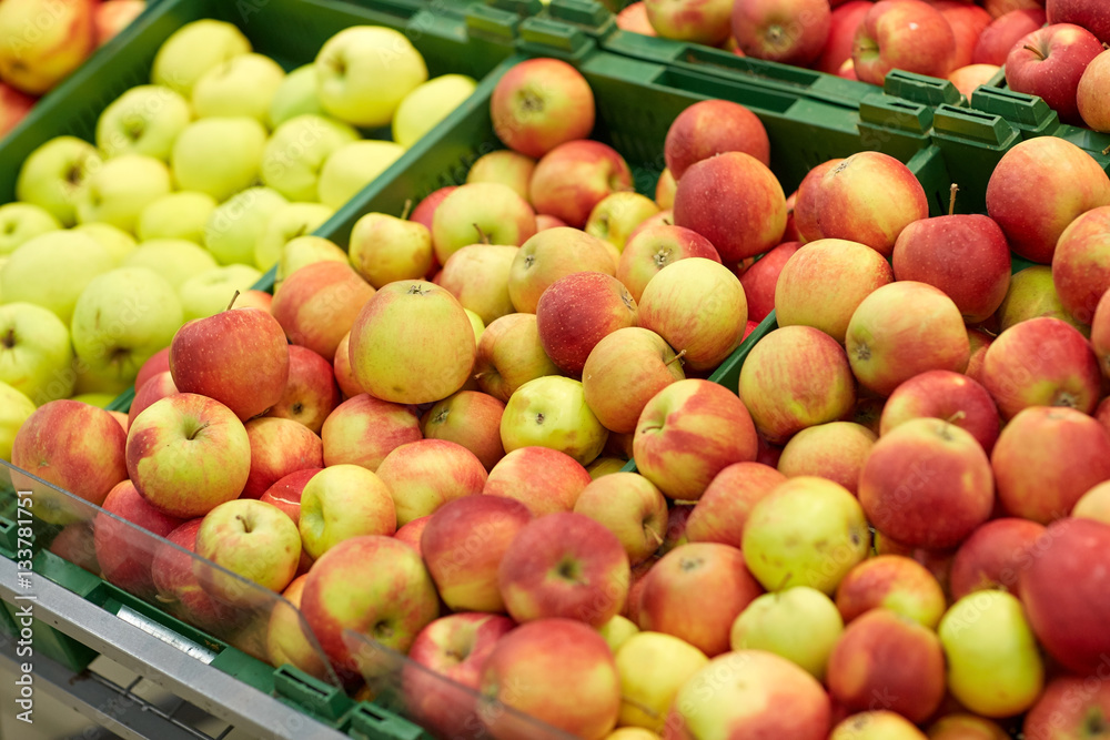 ripe apples at grocery store or market ripe apples at grocery store or market