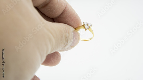 ring wedding engage hand hold diamond gold