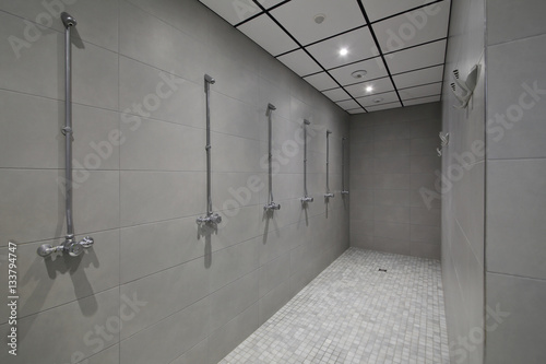Foto douches centre sportif