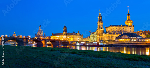 Fotografía Dresden am Abend, Deutschland