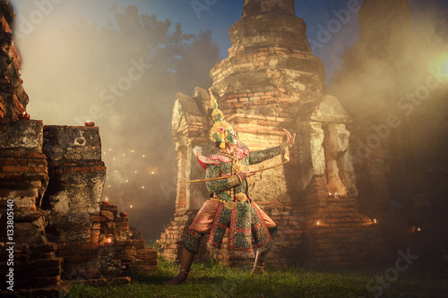 Fotografie Tos-Sa-Kan The characters in the Ramayana