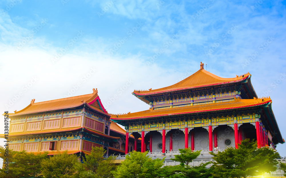 Fototapeta premium Traditional and architecture Chinese style temple at Wat Mangkon Kamalawat or Wat Leng Noei Yi in Nonthaburi,Thailand.