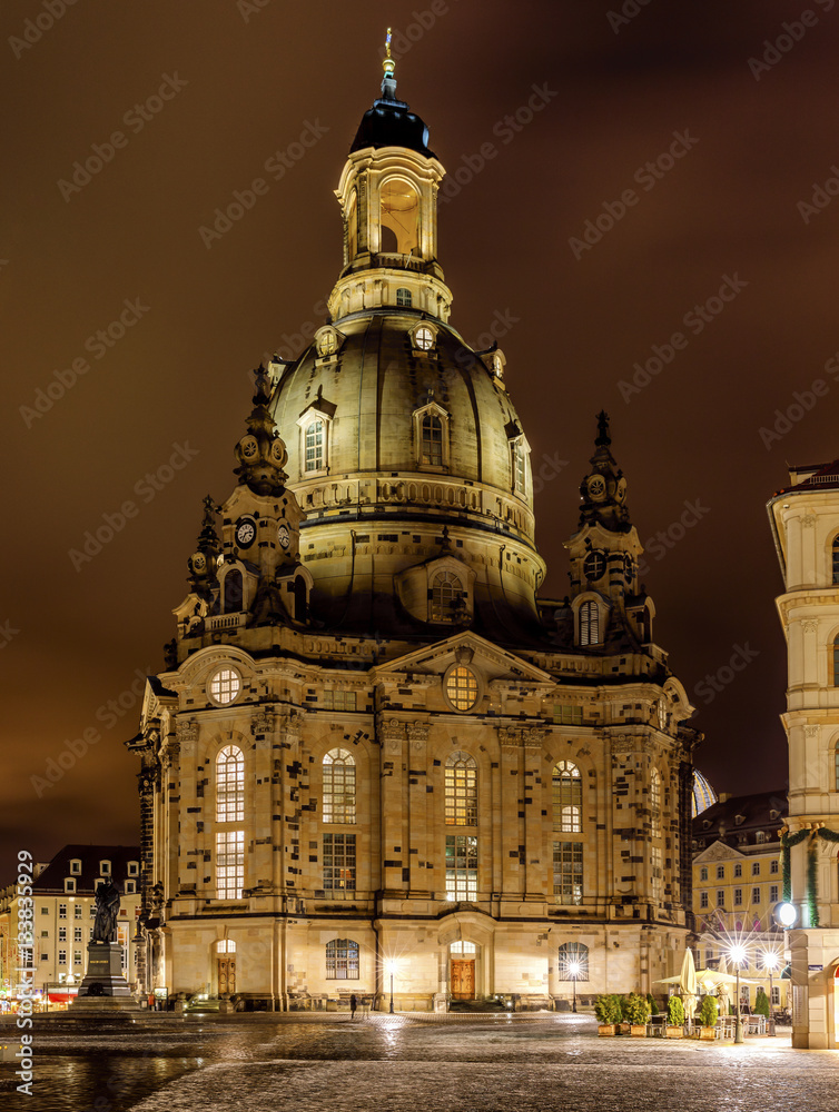 Frauenkirche in Dresden Sachsen - bei Nacht