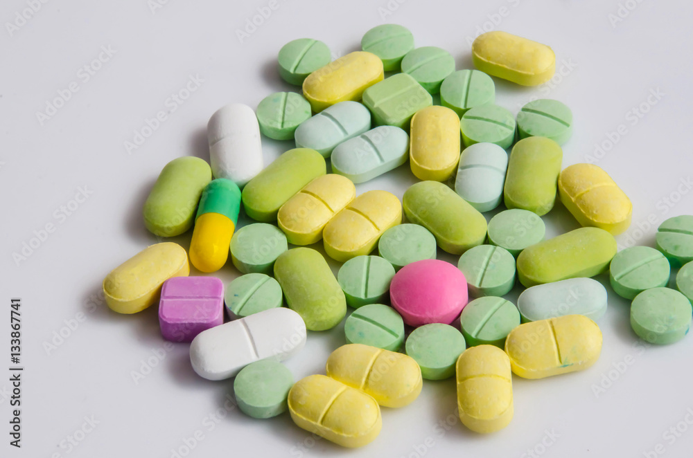 pills medicine / capsules /tablets/antibiotic pills medicine / capsules /tablets/antibiotic